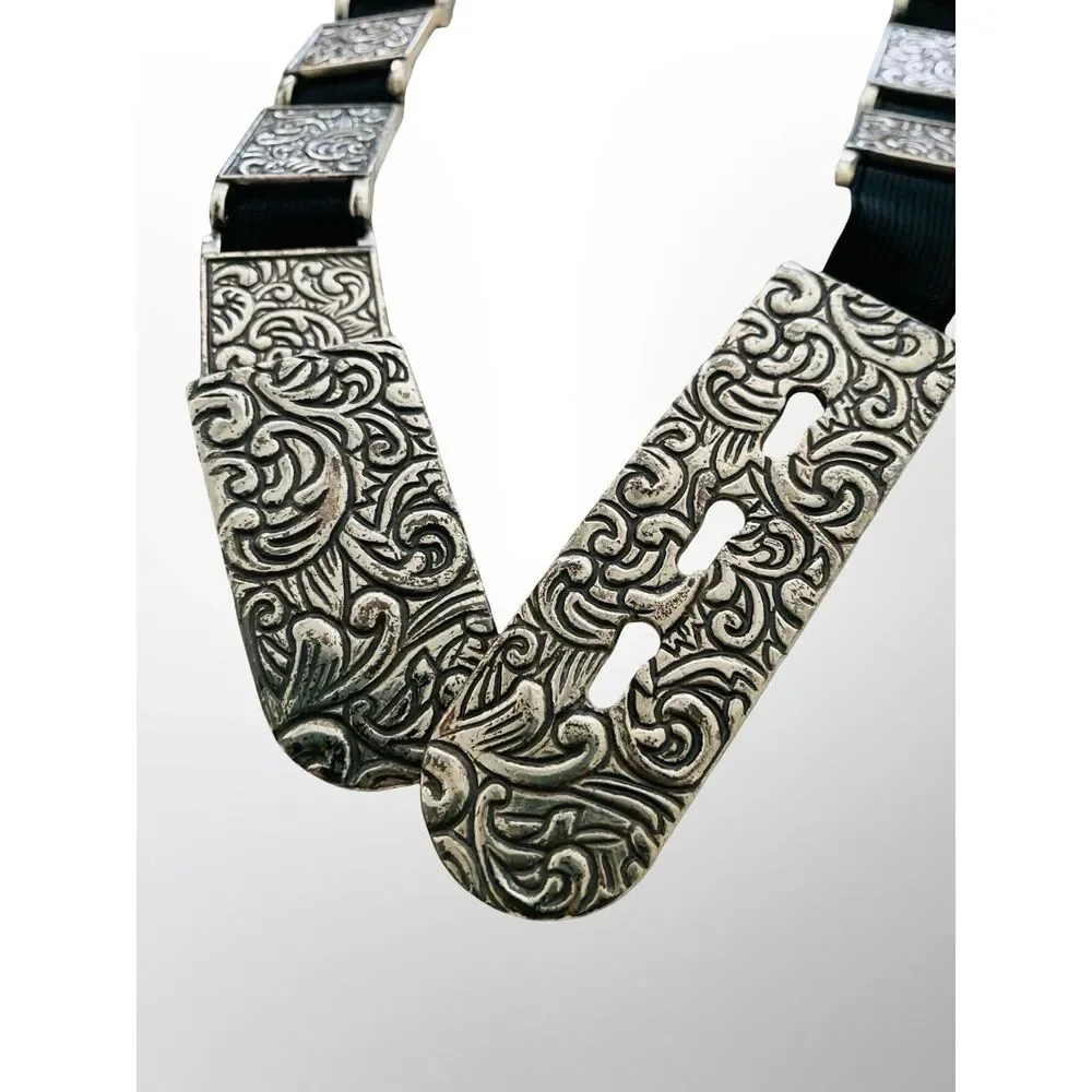 Vintage 70s Silver Etched Link Elastic Waist Boho Belt Western Filigree Retro